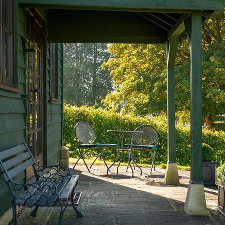 Beautiful Cottage With Stunning Views In Box Box  Extérieur photo