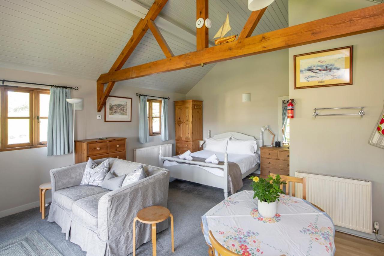 Beautiful Cottage With Stunning Views In Box Box  Extérieur photo