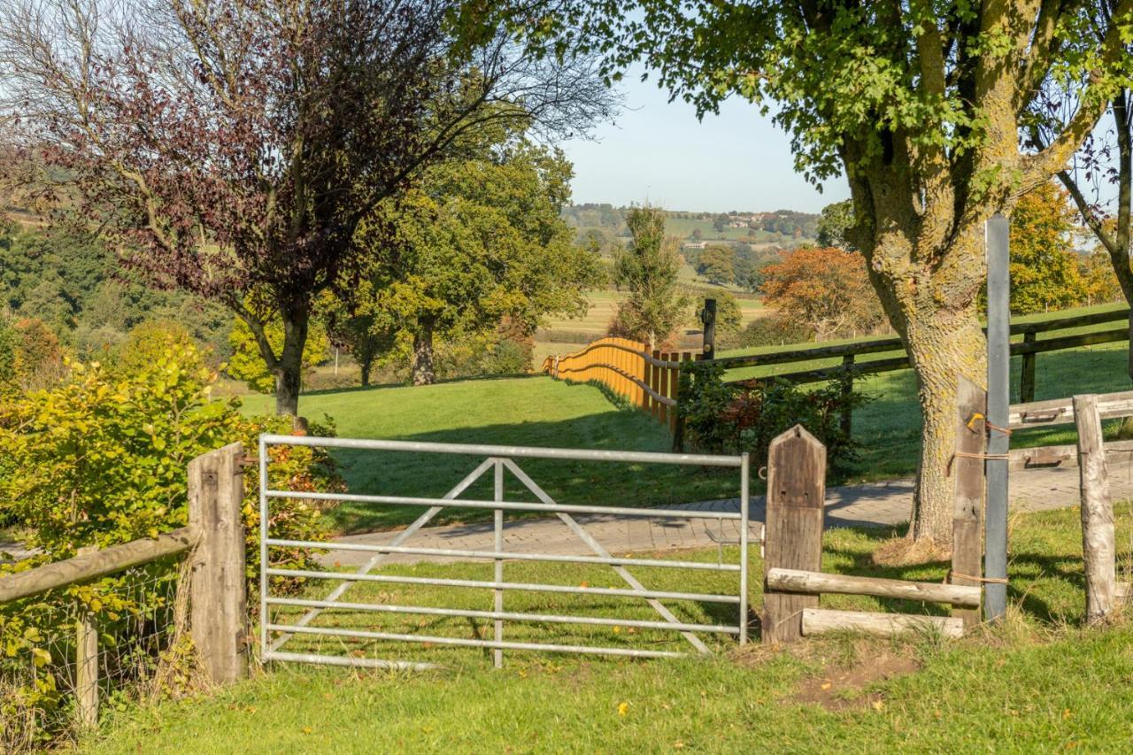 Beautiful Cottage With Stunning Views In Box Box  Extérieur photo